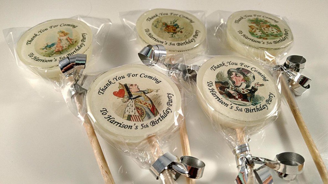 Alice in Wonderland Party favours, lollipops, image lollies, girls birthday ideas, party bag gifts, Picture